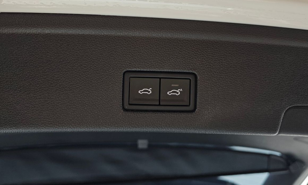 Volkswagen Touareg 3.0 TDI Prestige, 2025