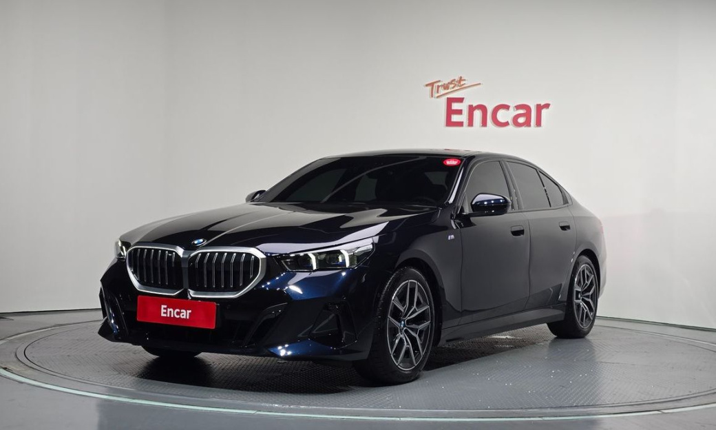 BMW 5-Series 523d M Sport, 2025