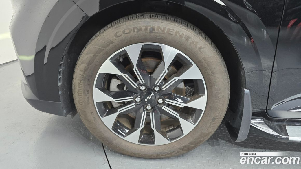 Kia Carnival 9-Seater Signature, 2022