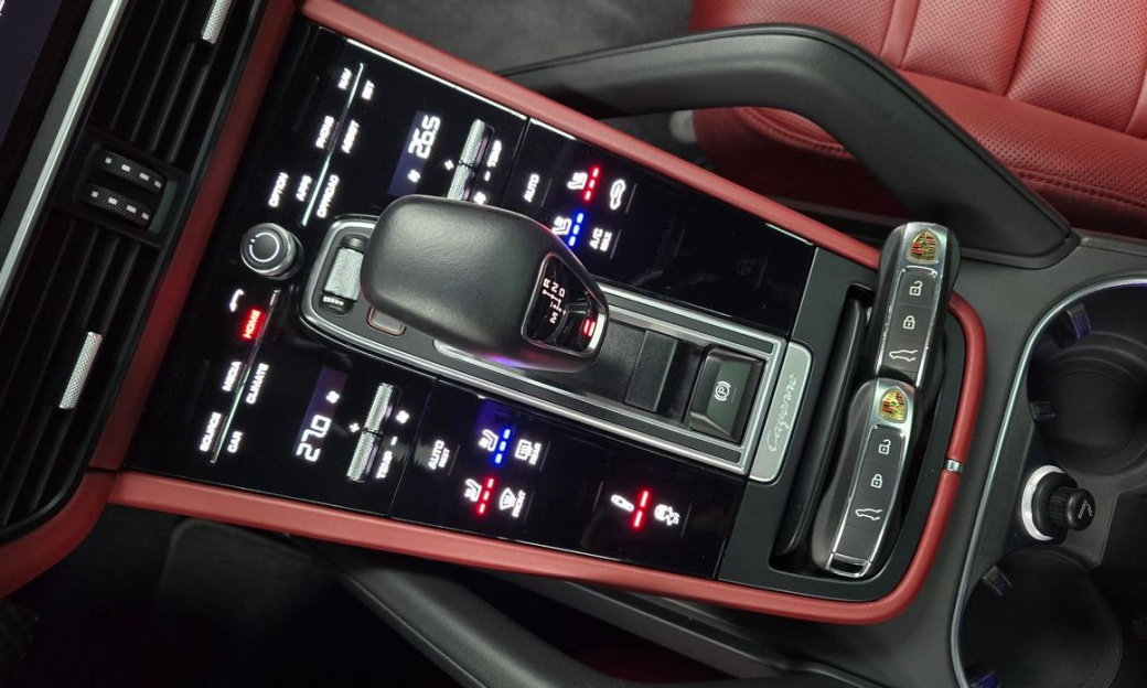 Porsche Cayenne 3.0 COUPE PLATINUM EDITION, 2023