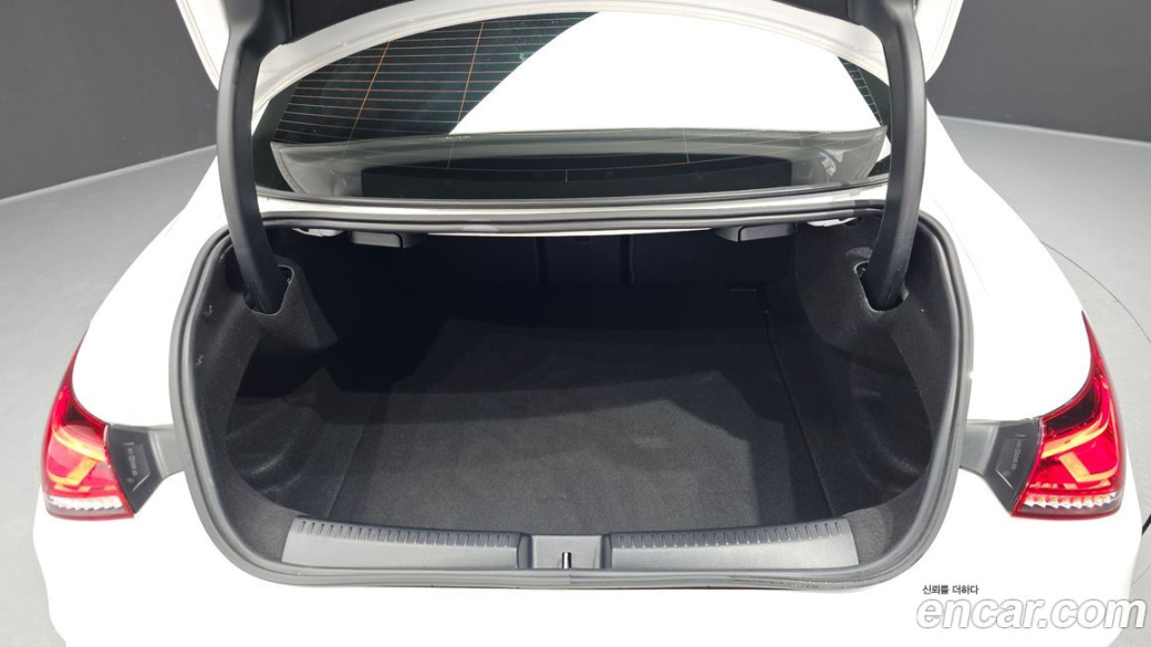 Mercedes-Benz CLA-Class CLA250 4MATIC, 2023