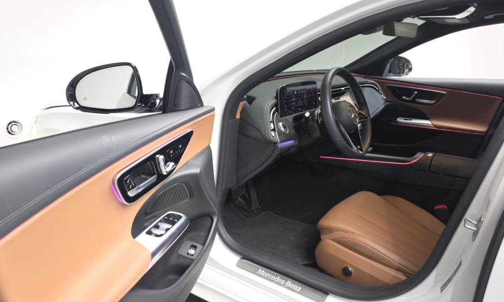 Mercedes-Benz E-Class E200 Avantgarde, 2024