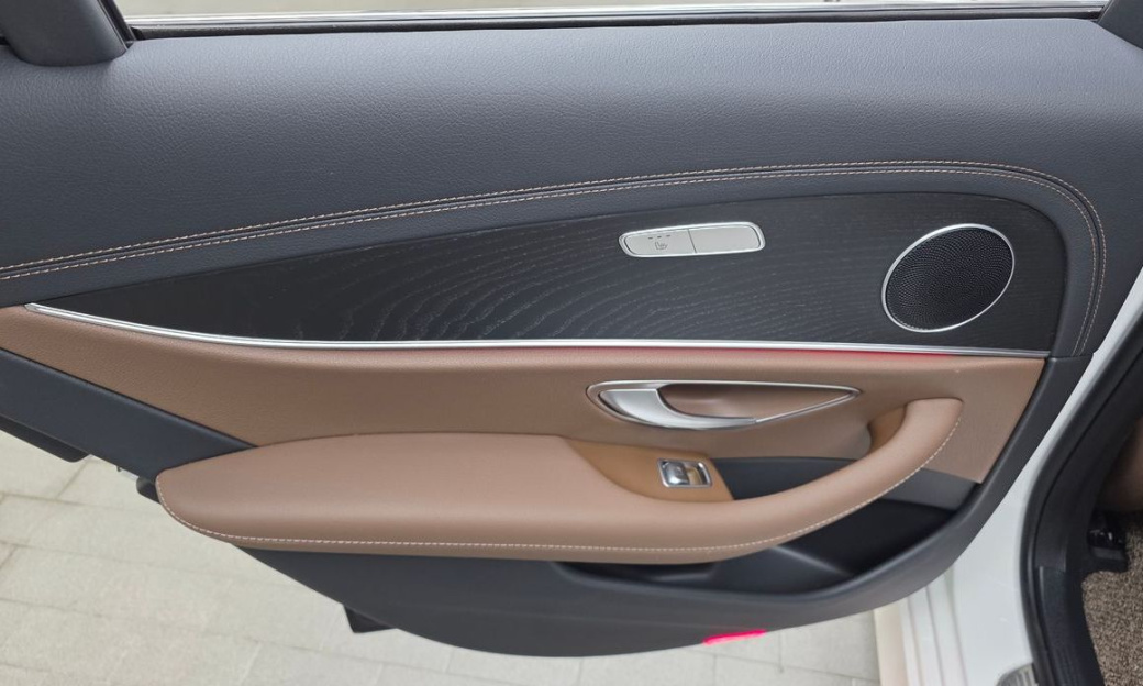 Mercedes-Benz E-Class E250 AMG Line, 2023