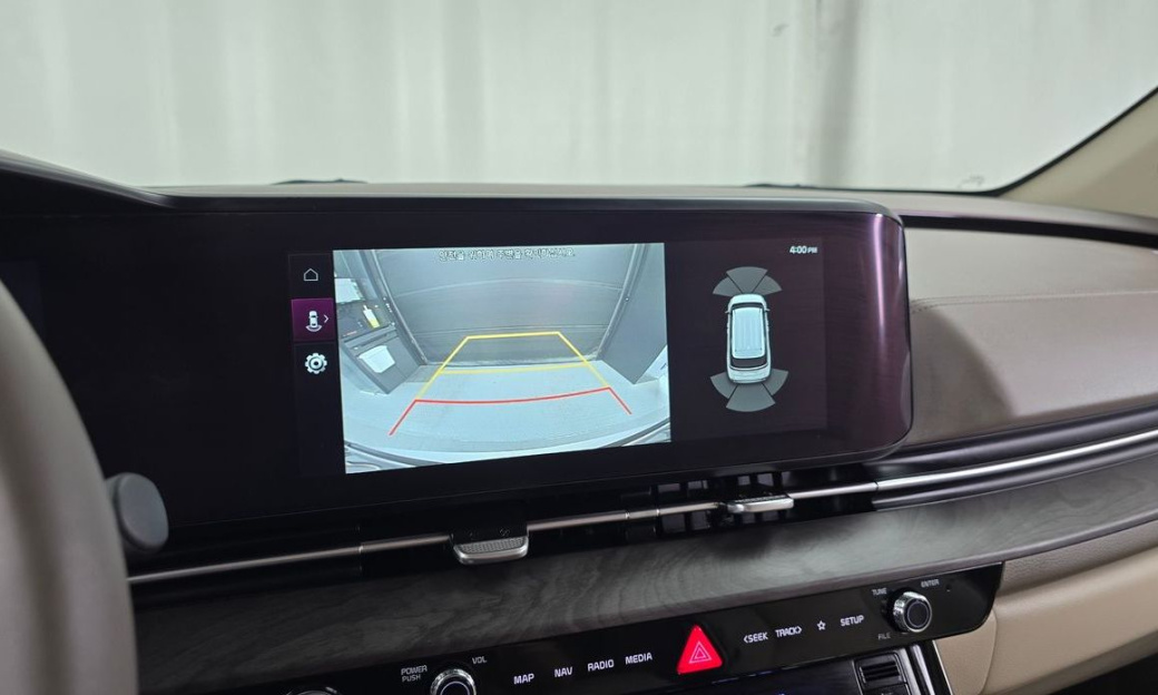 Kia Carnival 11-Seater Signature, 2023