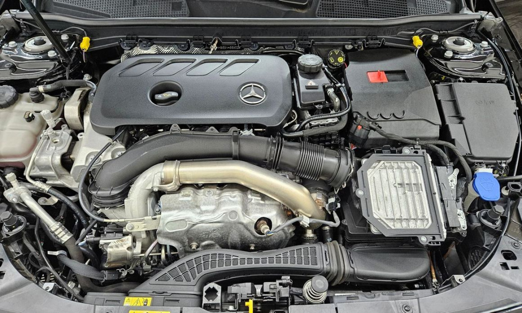 Mercedes-Benz CLA-Class CLA250 4MATIC, 2025