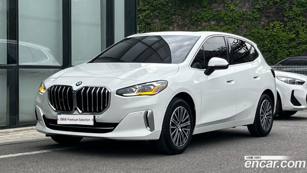 BMW 2-Series 218d Luxury, 2025