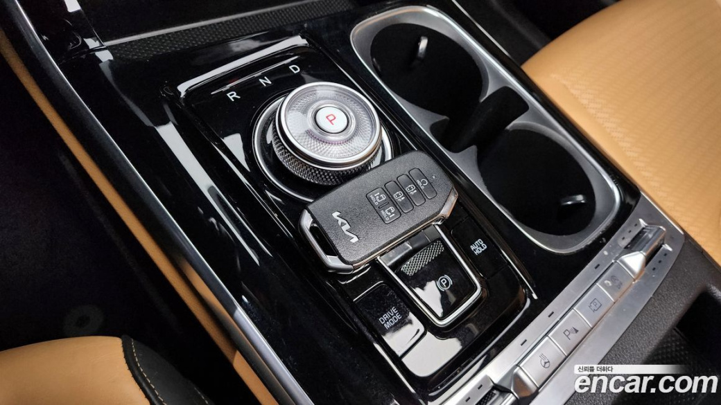 Kia Carnival 7-Seater Signature, 2023