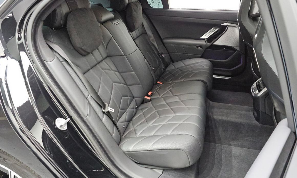 BMW 7-Series 740d xDrive M Sport, 2024