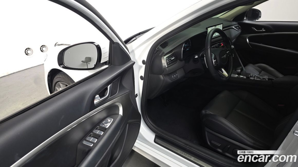 Genesis G70 Gasoline 2.0T 4WD, 2022