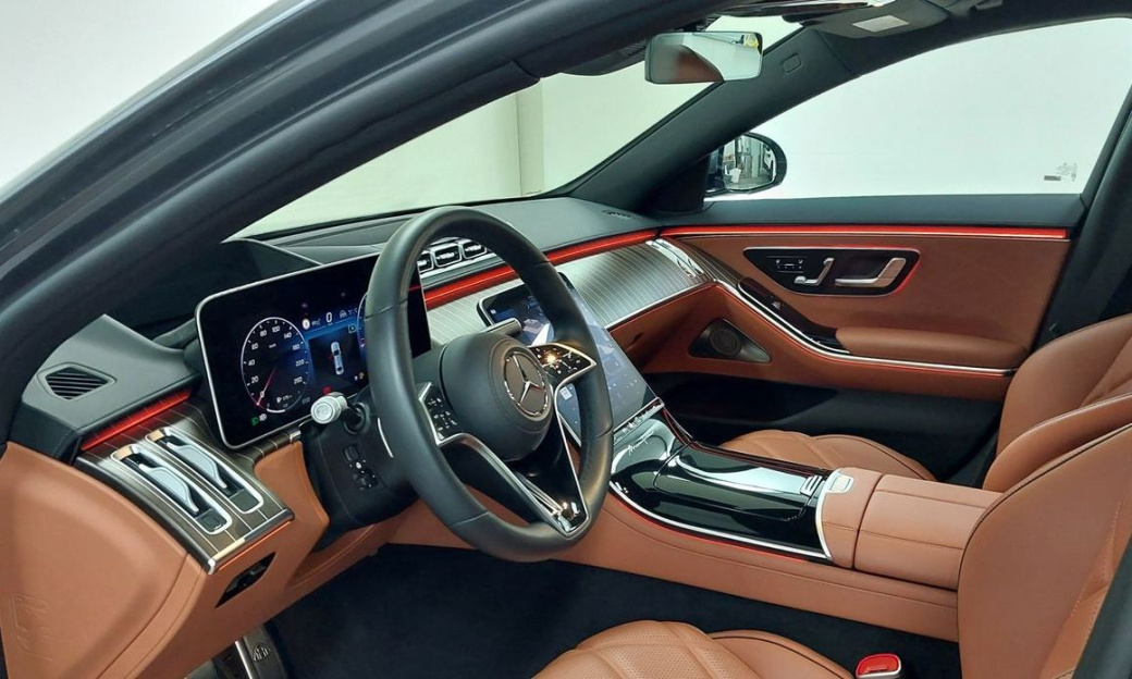 Mercedes-Benz S-Class Maybach S680 4MATIC, 2024