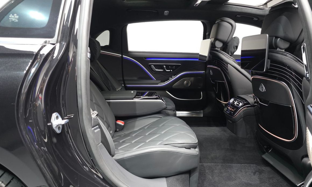 Mercedes-Benz S-Class Maybach S580 4MATIC, 2023