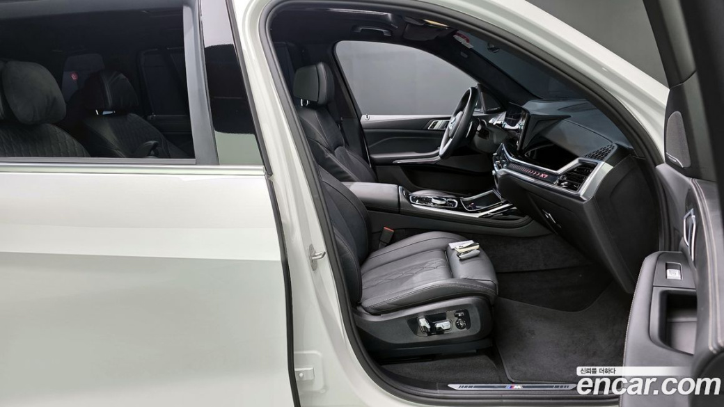 BMW X7 xDrive 40i M Sport 6STR, 2024