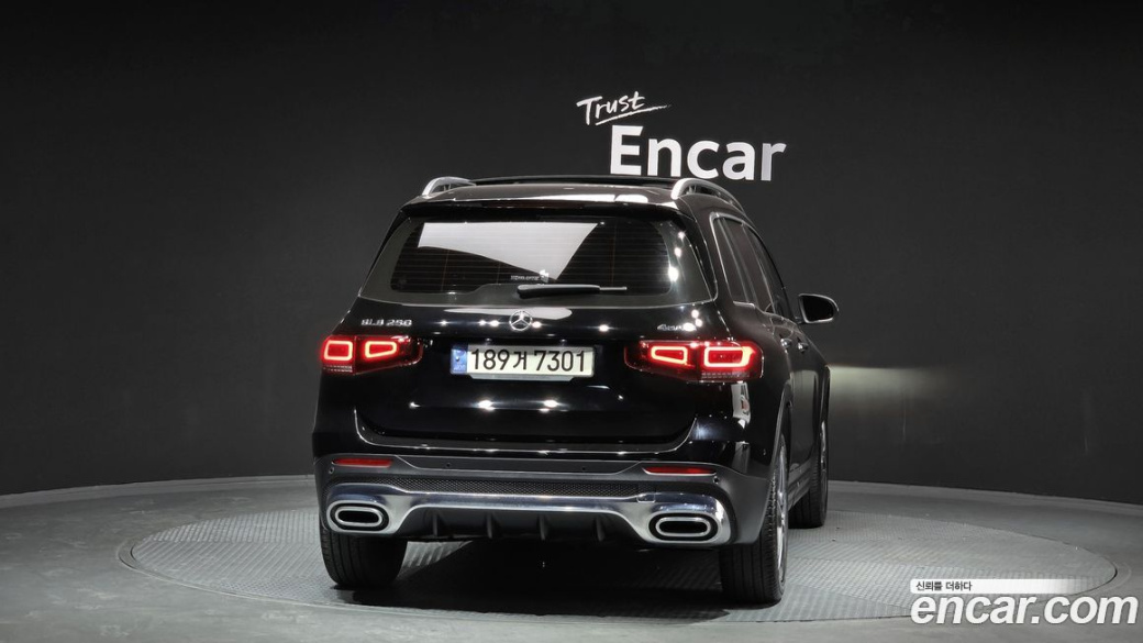 Mercedes-Benz GLB-Class GLB250 4MATIC, 2023
