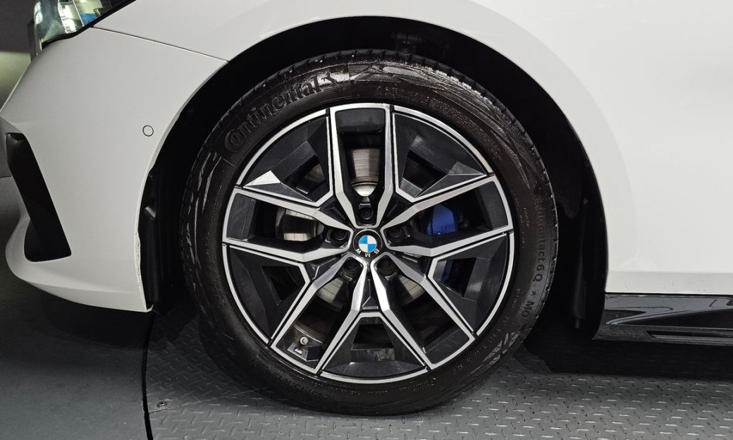 BMW 5-Series 520i M Sport, 2024