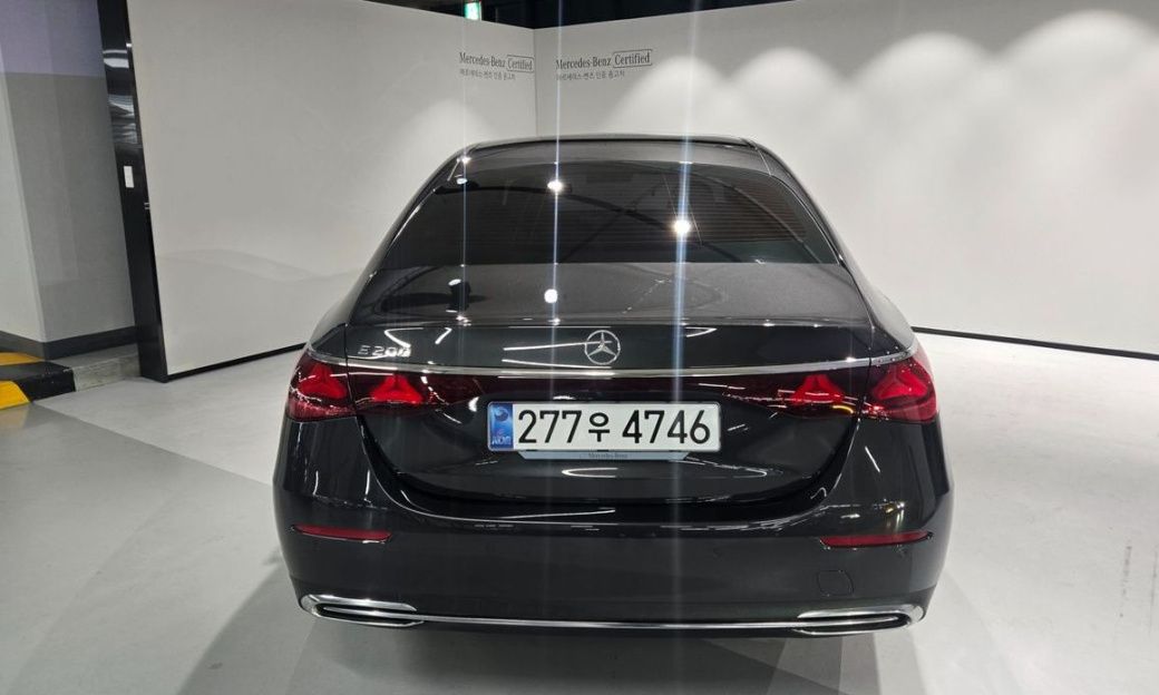 Mercedes-Benz E-Class E200 Avantgarde, 2025