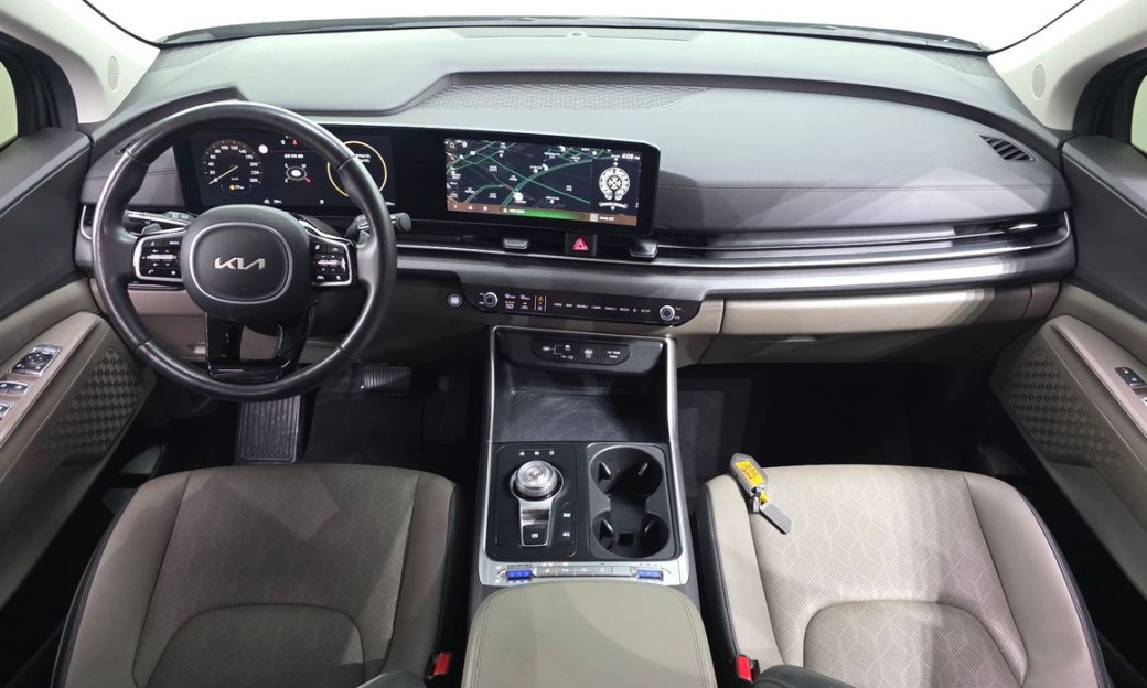 Kia Carnival 9-Seater Prestige, 2024