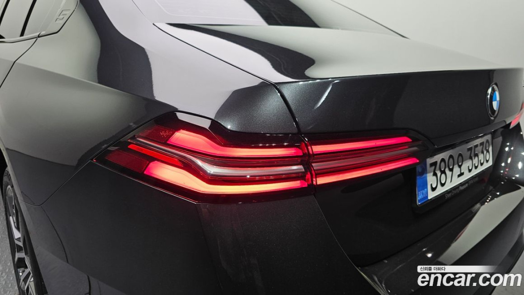 BMW 5-Series 520i M Sport, 2026