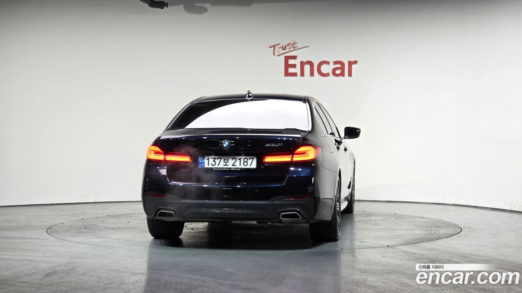 BMW 5-Series 530i M Sport Package, 2022