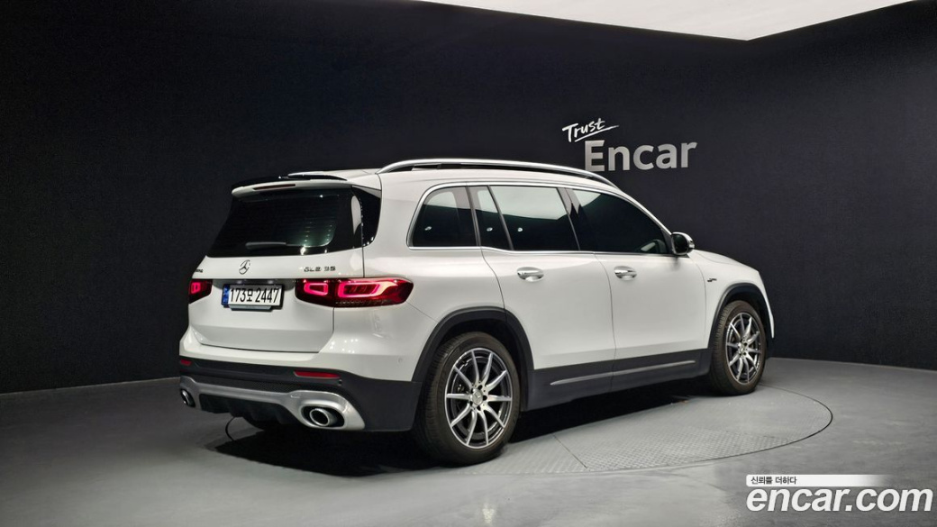 Mercedes-Benz GLB-Class AMG GLB35 4MATIC, 2023