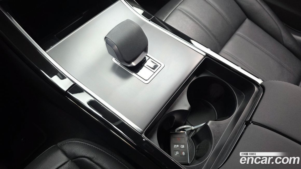 Land Rover Range Rover Evoque P250 Dynamic SE, 2025