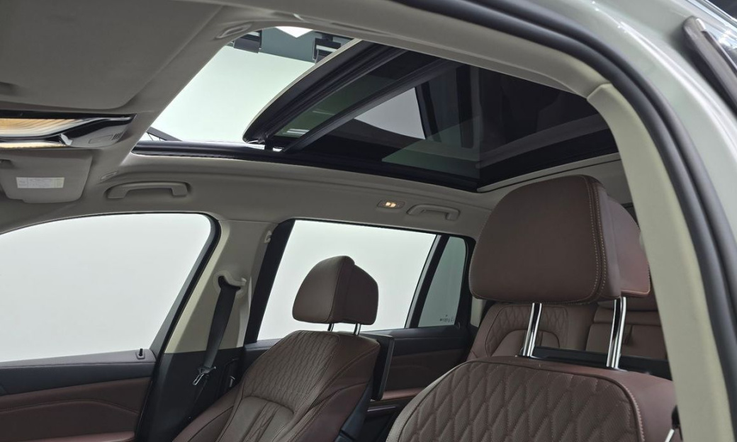 BMW X7 xDrive 40i Design Pure Excellence 7-Seater, 2022
