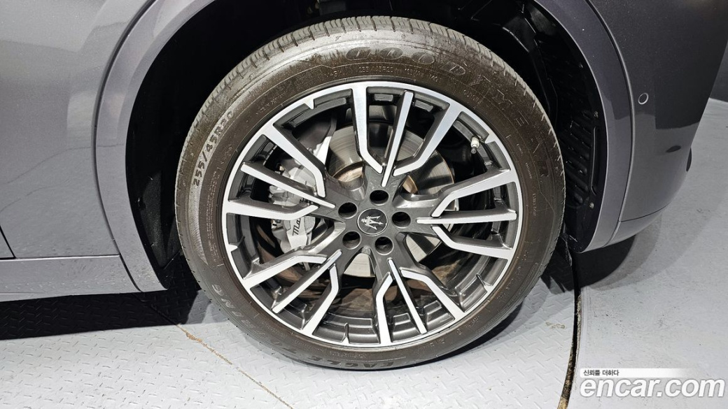 Maserati Grecale 2.0 AWD GT, 2023