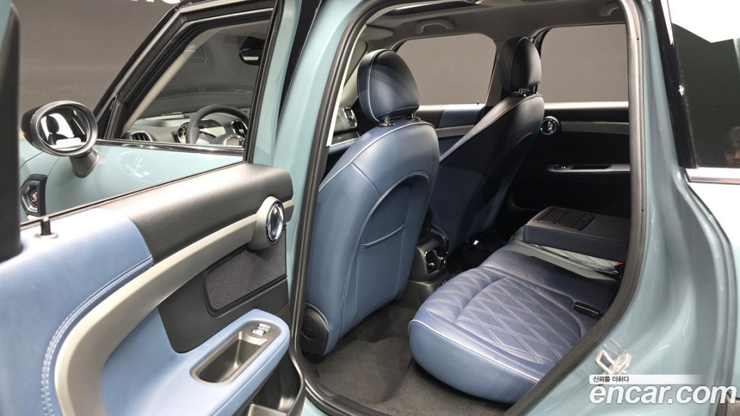 Mini Countryman ALL4 Classic Launch Pack, 2023