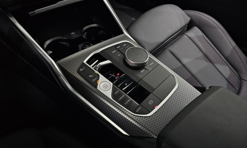 BMW 3-Series 320i Touring M Sports, 2024