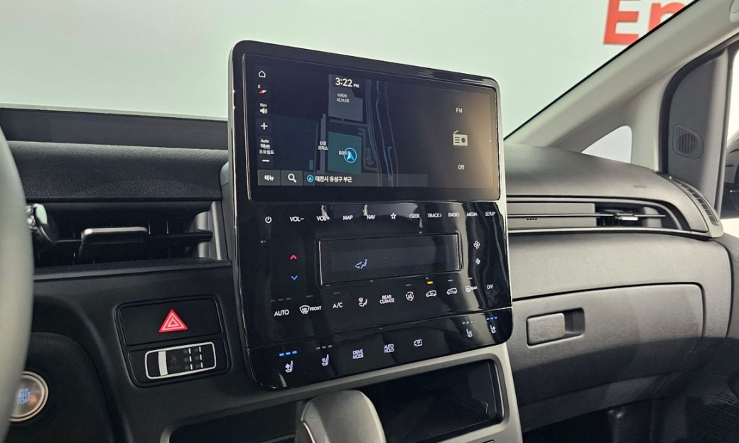 Hyundai Staria Tourer 9-Seater, 2024