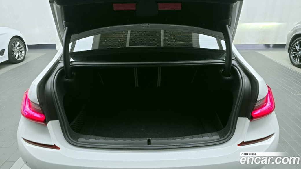 BMW 3-Series 320d xDrive M Sport, 2022