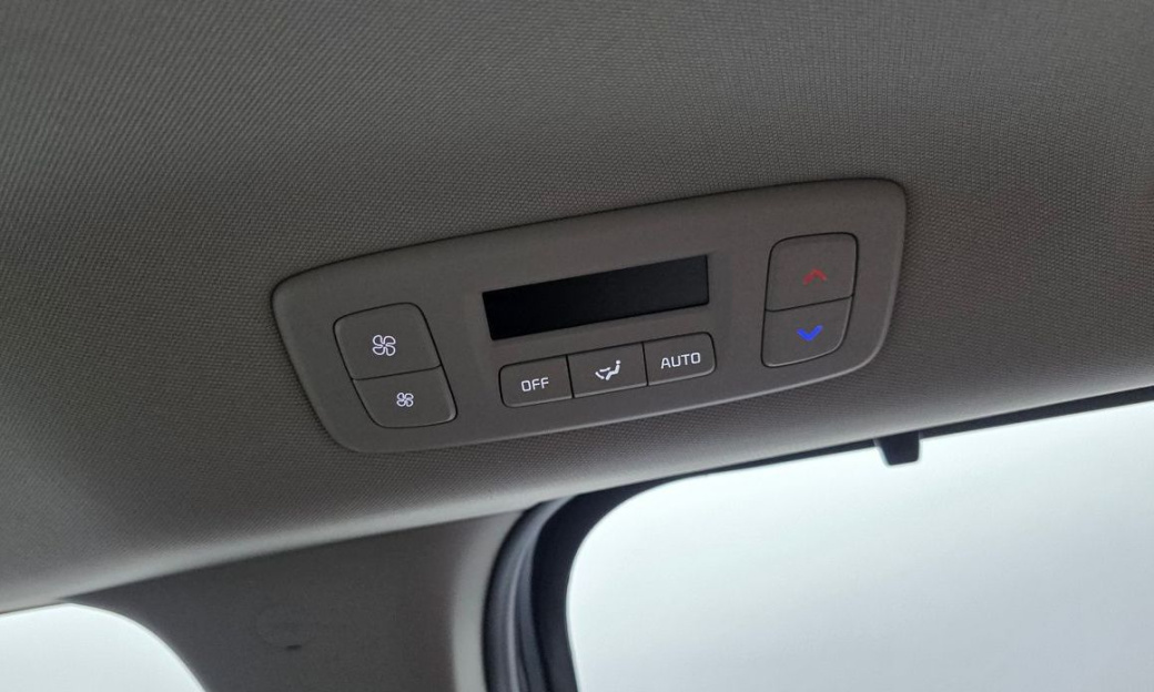 Kia Carnival 7-Seater Gravity, 2024