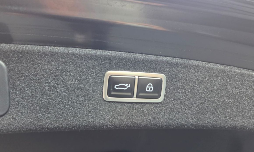 Genesis G80 Gasoline 2.5 Turbo AWD, 2025
