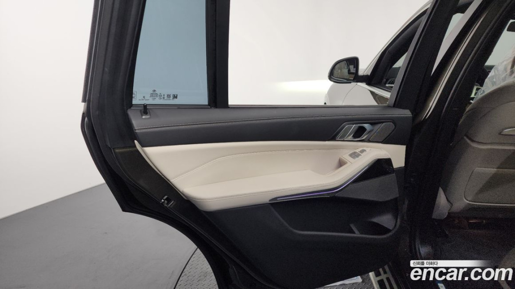 BMW X7 xDrive 40i M Sport 6STR, 2025