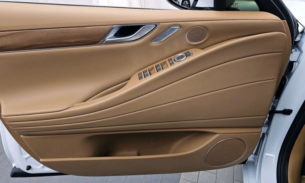 Genesis G80 Gasoline 2.5 Turbo AWD, 2025