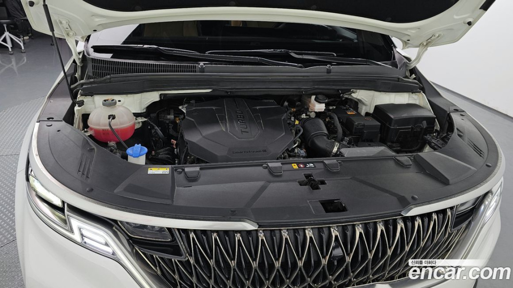 Kia Carnival 9-Seater Signature, 2023