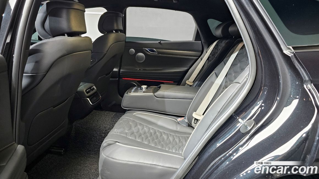 Genesis G80 Gasoline 2.5 Turbo AWD, 2025