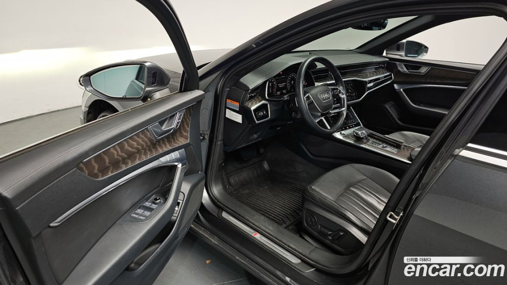 Audi A6 45 TFSI Quattro Premium, 2022