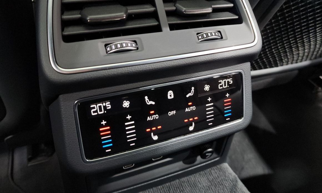Audi A6 45 TFSI Quattro Premium, 2022