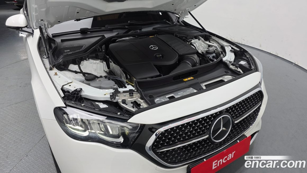 Mercedes-Benz E-Class E200 Avantgarde, 2024
