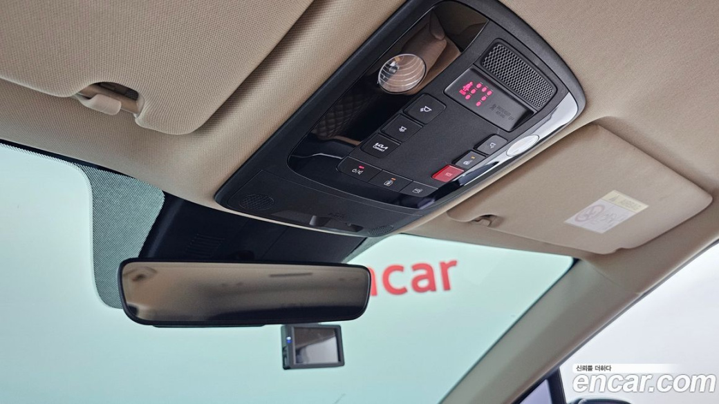 Kia Carnival 9-Seater Signature, 2023