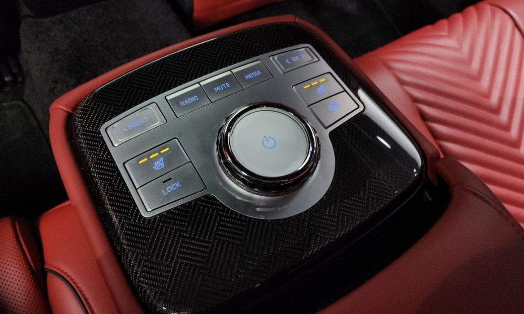 Genesis G80 Gasoline 2.5 Turbo AWD, 2024