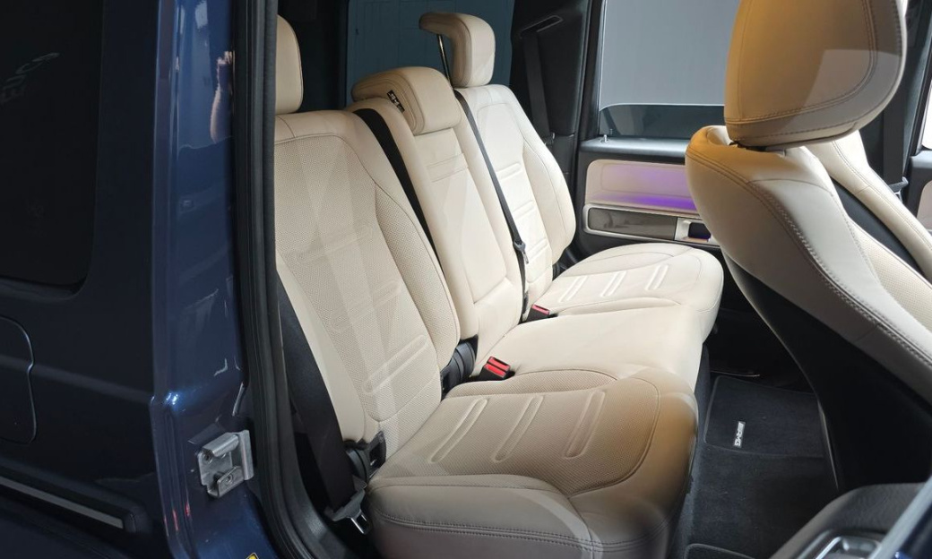 Mercedes-Benz G-Class G450d, 2025