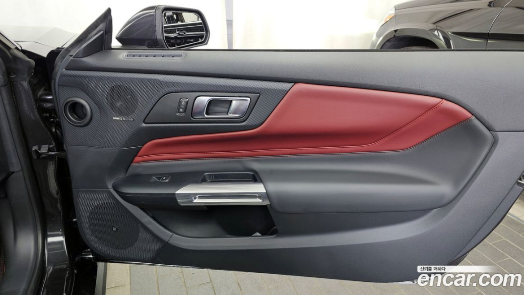Ford Mustang 5.0 GT Premium Convertible, 2024