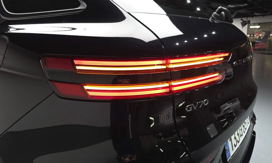 Genesis GV70 2.5T Gasoline AWD, 2025
