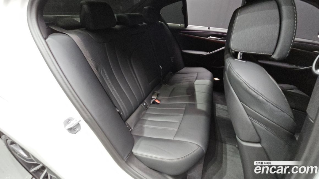 BMW 5-Series 520i M Sport, 2023