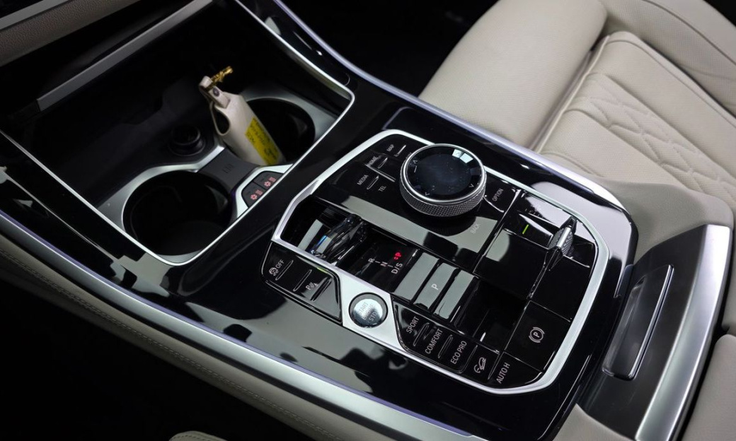 BMW X5 xDrive 40i M Sport, 2025
