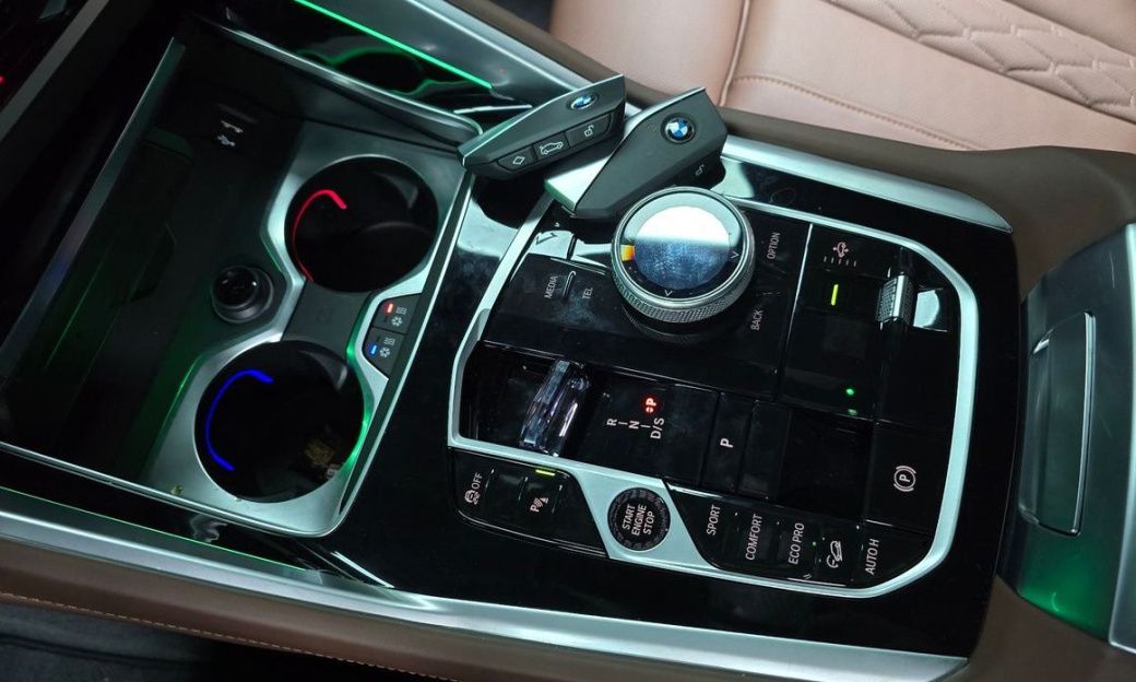BMW X6 xDrive40i M Sport, 2025
