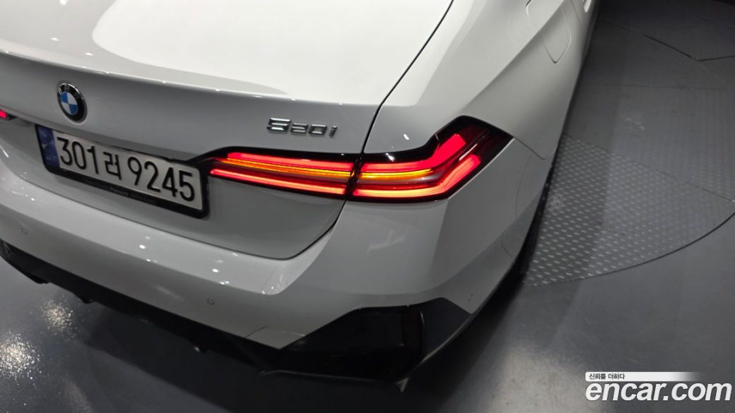 BMW 5-Series 520i M Sport, 2024