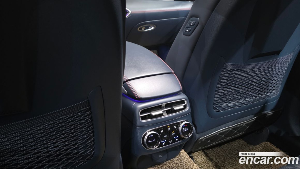 Genesis GV70 2.5T Gasoline 2WD, 2021