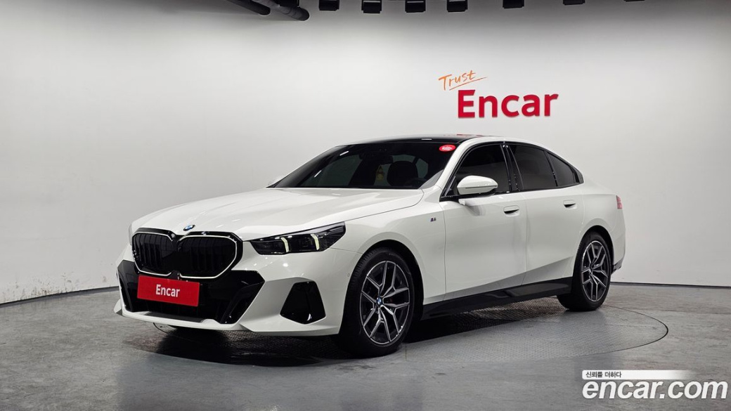 BMW 5-Series 520i Special Edition, 2024